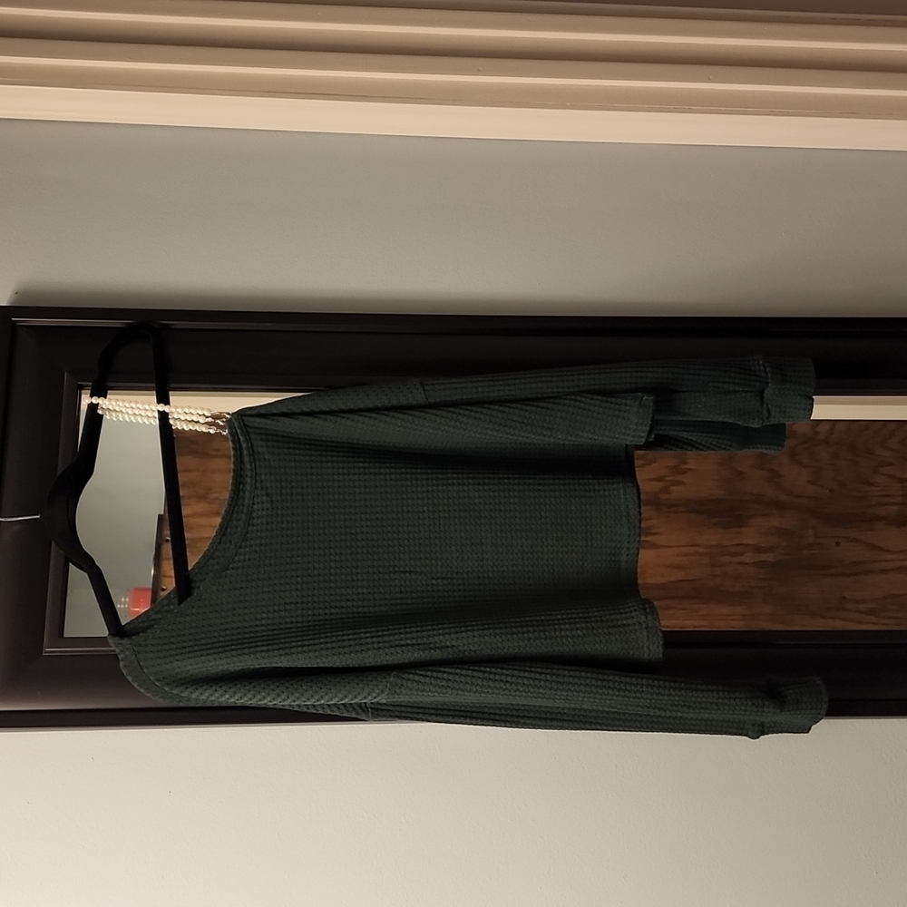 Shein size large hunter green shirt